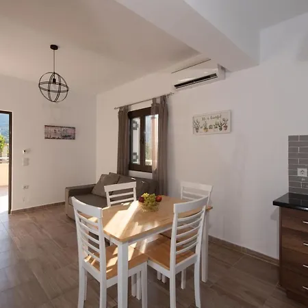 Mariettas Apartment, By Zantewize *